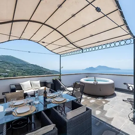 Torre E Jacuzzi Vista Mare - Terrazza Panoramica 펜션 *