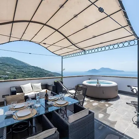 Torre E Jacuzzi Vista Mare - Terrazza Panoramica 펜션 *