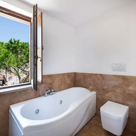 Torre E Jacuzzi Vista Mare - Terrazza Panoramica 펜션