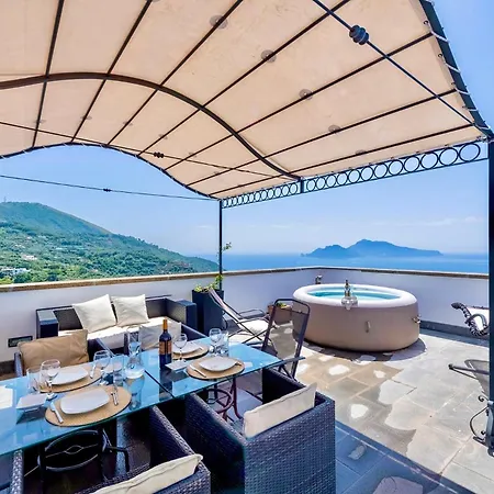 펜션 Torre E Jacuzzi Vista Mare - Terrazza Panoramica 마사루브렌세